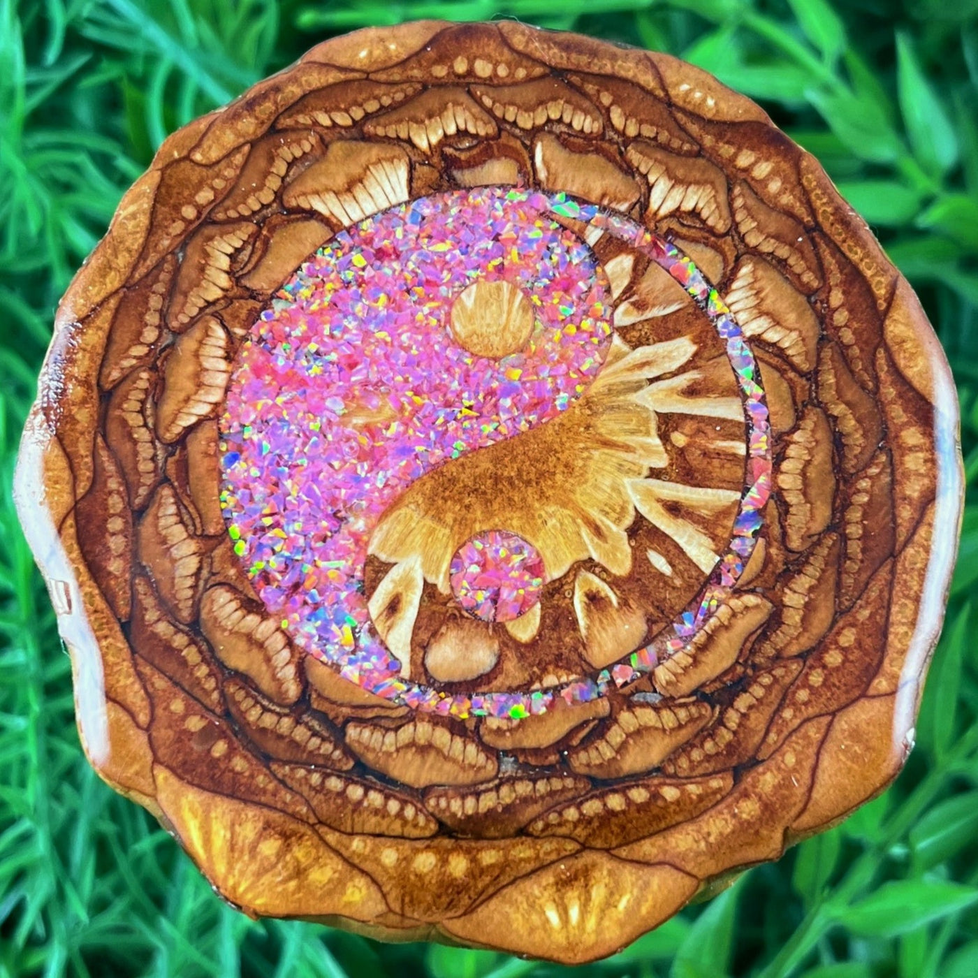 Crushed Opal Yin & Yang