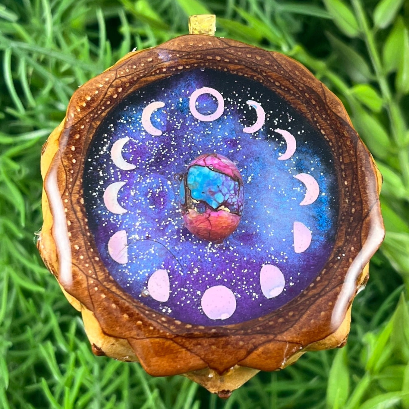 Galaxy with Spiny Oyster Turquoise & Moon Phase