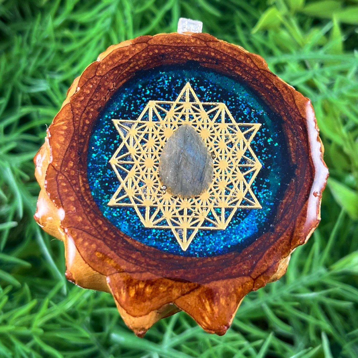 Galaxy with Labradorite & 64 Star Tetrahedron - Aura Pinecones