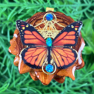 Opal with Butterfly & Mandala - Pinecone Necklace - Aura Pinecones