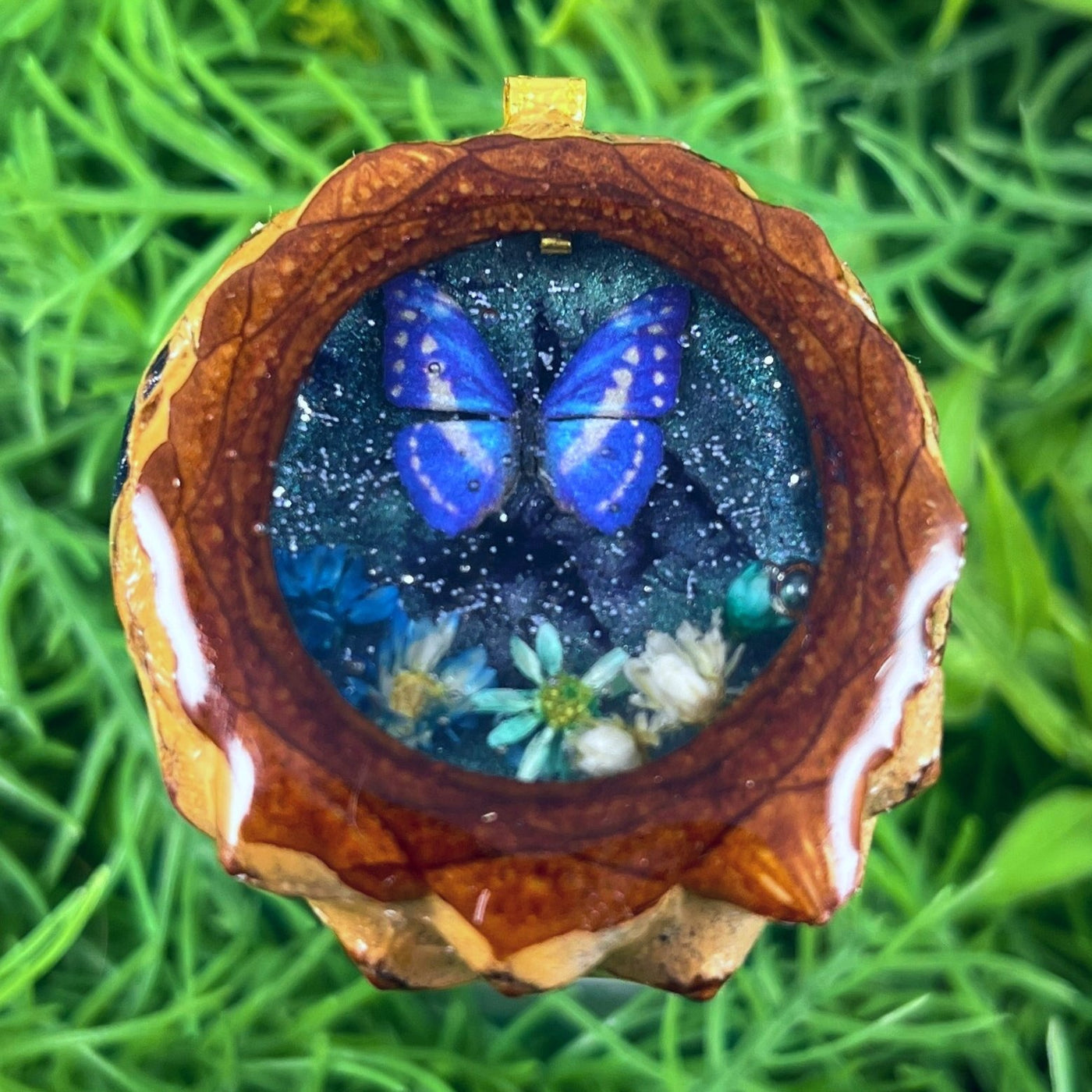 Naturescape - Pinecone Necklace - Aura Pinecones