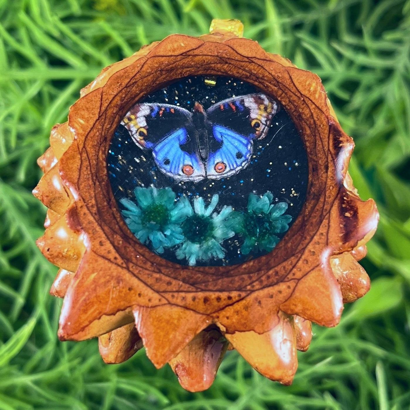 Naturescape - Pinecone Necklace - Aura Pinecones