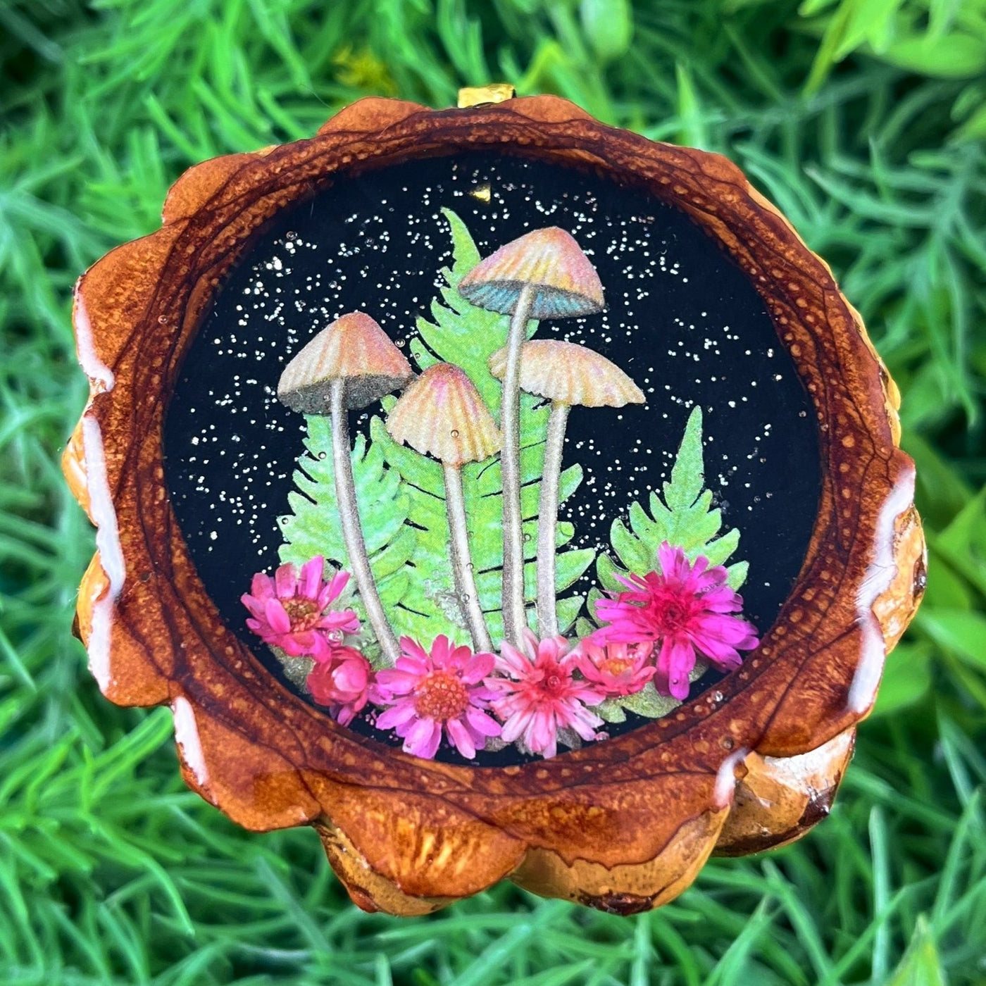 Naturescape - Pinecone Necklace - Aura Pinecones