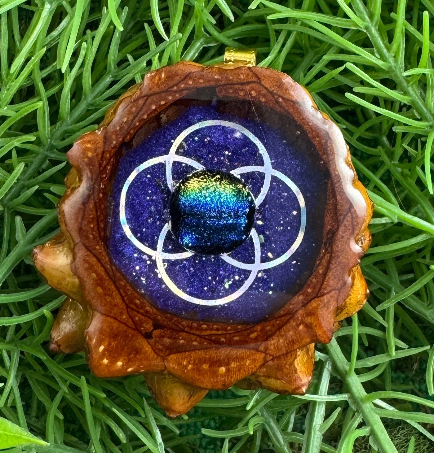 Supernova with Dichroic Glass & Simple Seed of Life