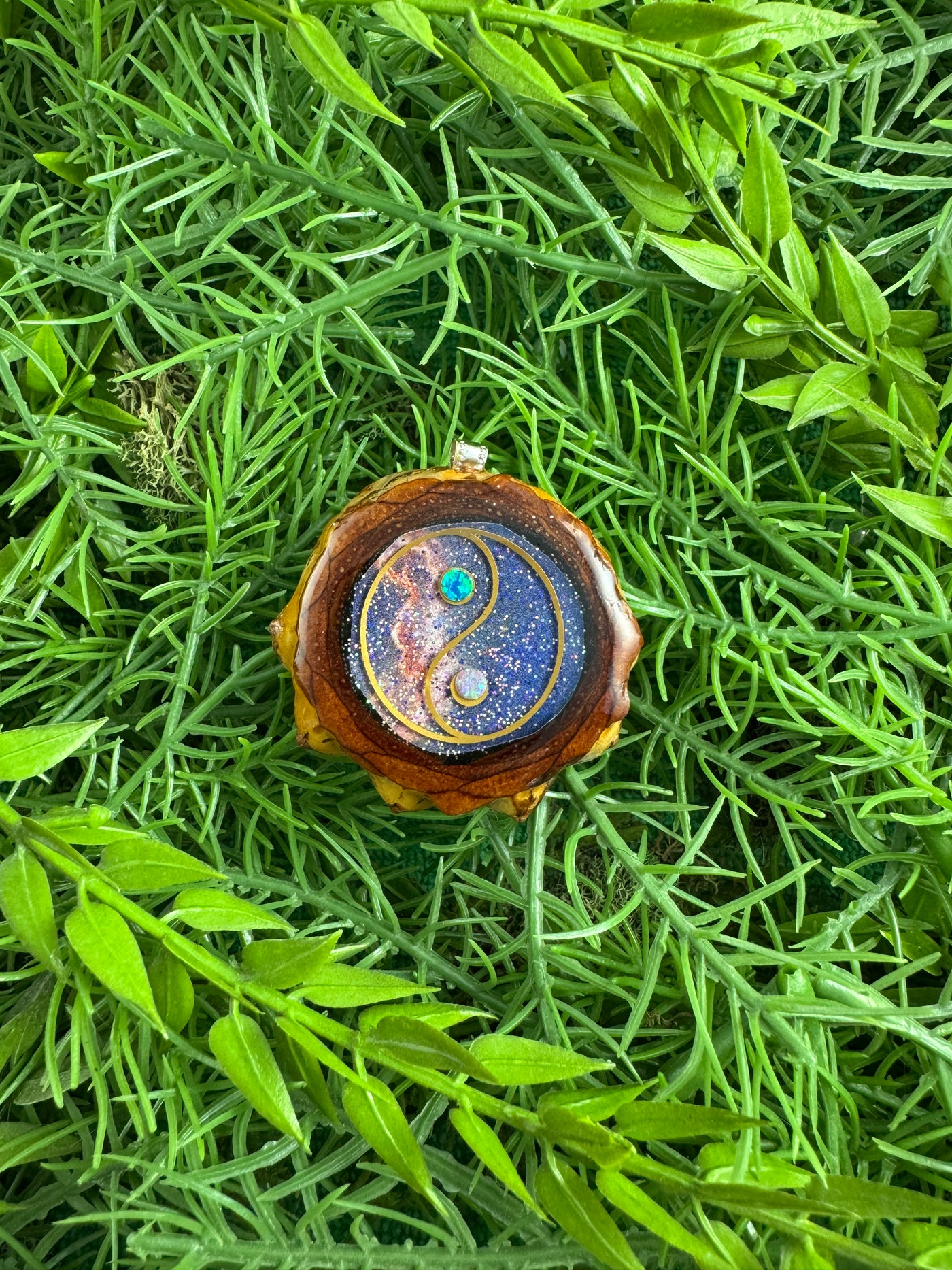 Milkyway with Crushed Opal's and Yin Yang