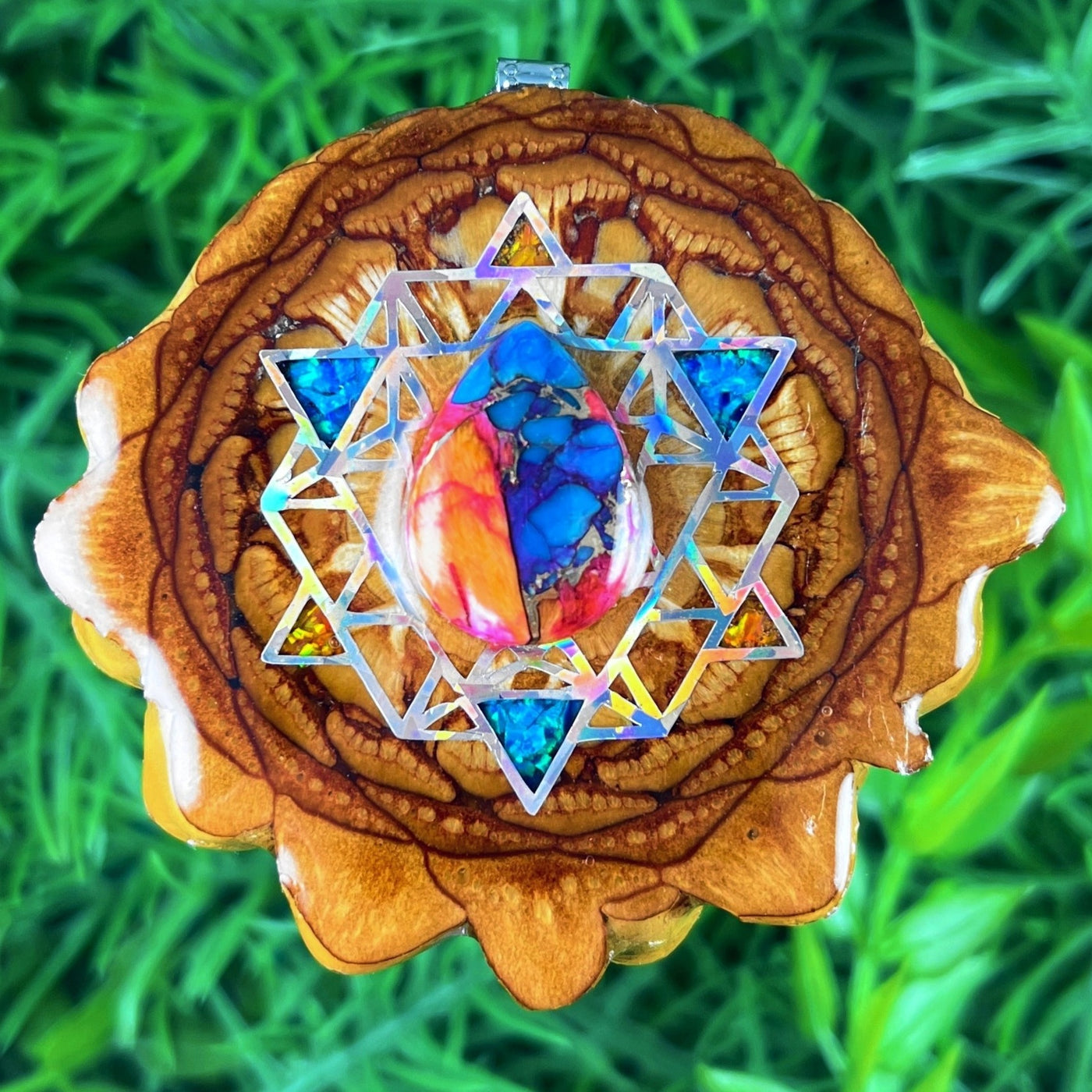 Spiny Oyster Turquoise & Opal with Crushed Opal & 64 Star Tetrahedron